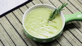 طريقة عمل شوربة الكراث و البطاطا