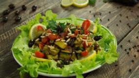 طريقة عمل سلطة الباذنجان الليبية
