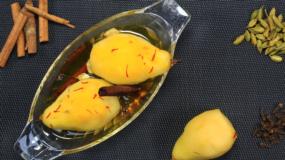 طريقة عمل حلى الإجاص بالزعفران