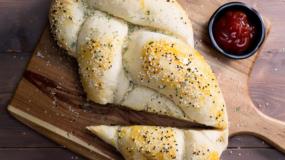 طريقة عمل بريوش البيتزا