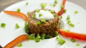 طريقة عمل البرغل بالطماطم الصحية هذه