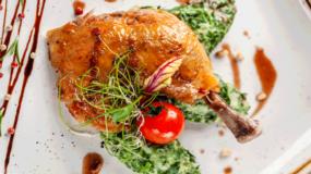 طريقة عمل السبانخ بقطع الدجاج