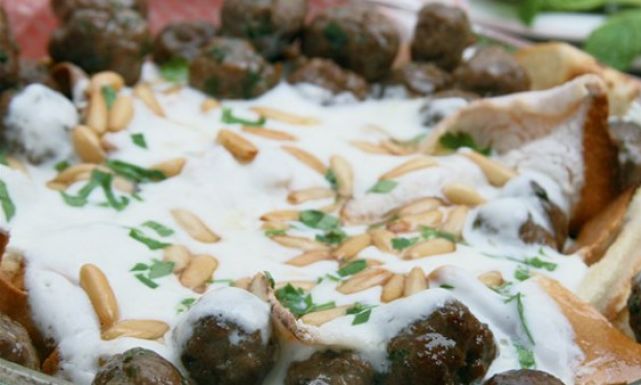 طريقة عمل كرات اللحم باللبن الزبادي Just Food