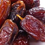 تناول التمر صباحاً: دواء لكل داء