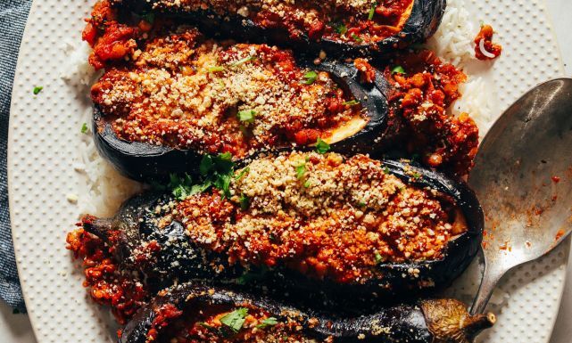 طريقة عمل باذنجان كبير محشي
