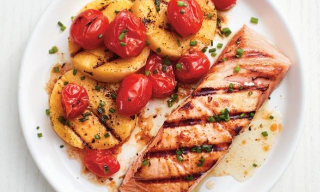 طريقة عمل سلمون مشوي مع البولينتا الإيطالية Just Food
