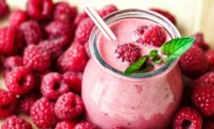 طريقة عمل عصير التوت البري