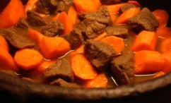 طريقة عمل لحم بالجزر