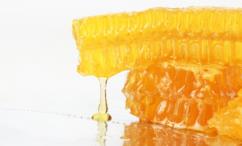 فوائد شمع النحل للشعر