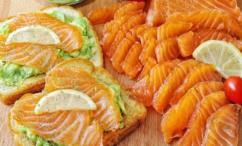 طريقة عمل السلمون المخلل