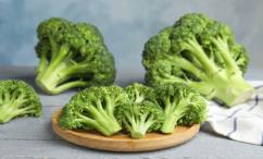 فوائد البروكلي للشعر