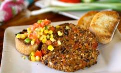 طريقة عمل برجر الفاصوليا السوداء والذرة