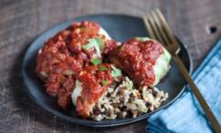 طريقة عمل لفافات الكرنب بالعدس والكينوا