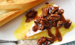 طريقة عمل الجبن البري الأبيض المخبوز بالبيكان والقيقب