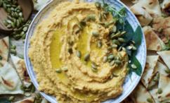 طريقة عمل متبل الحمص باليقطين والروزماري والثوم المشوي