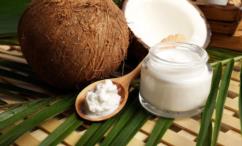 فوائد زيت جوز الهند للثة