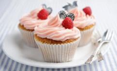 طريقة عمل كب كيك بكريمة الرازبيري