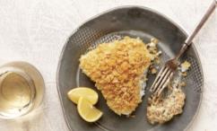 طريقة عمل السمك المغطى برقائق البطاطس