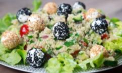 طريقة عمل سلطة الكينوا اليونانية