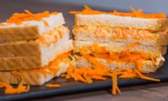 طريقة عمل ساندويتش الجبن بالجزر