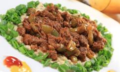 طريقة عمل بابا غنوج مع اللحم بالصلصة