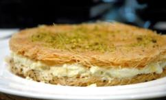 طريقة عمل الكنافة بالأناناس