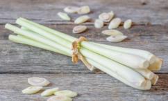 فوائد عشبة الليمون للبشرة