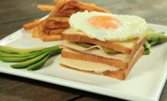 طريقة عمل ساندويتش المستر كروك