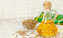 أضرار زيت حب الرشاد للشعر