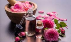 أضرار زيت الورد للابط