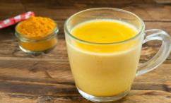 فوائد الكركم مع الحليب قبل النوم