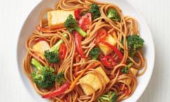 طريقة عمل نودلز لومين بالتوفو الحار والخضار