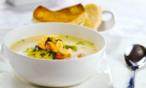 طريقة عمل شوربة الجمبري والسبيط بالكريمة