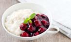 طريقة عمل حلى الأرز و الفواكه بالشوكولاتة