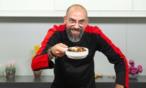 طريقة عمل قطع اللحم باللوز والزبيب