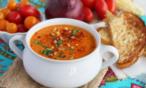 طريقة عمل شوربة الذرة مع البندورة