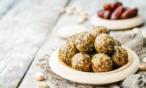 طريقة عمل كرات الفستق