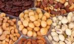 توقفوا عن تناول المكسرات في هذه الحالات !