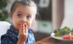 طرق سحريه تجعل طفلكِ يتناول كل الأطعمة !