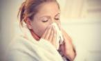 تعرفي على أسباب الإصابة بالبرد وقت الدورة وعلاجها!