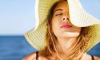 10 خطوات للحفاظ على بشرتكِ وشعركِ في الصيف هذا العام