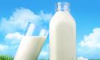 أيهما تختارين: الحليب المجفف أم الحليب الطازج؟