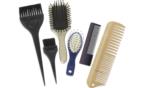 الفرشاة أم المشط، أيهما أفضل لشعركِ؟