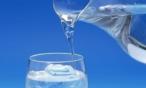 لا تستطيعين شرب كمية كافية من الماء يومياً؟ حسناً هذا هو الحل !