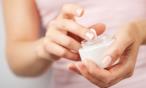 هل كريمات تفتيح البشرة آمنة أثناء الحمل؟