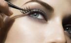 أزيلي الرموش الصناعية بسهولة دون ألم!
