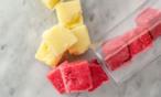 طريقة عمل مكعبات مثلجة بألوان قوس قزح