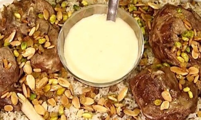 طريقة عمل الأوزي باللحم