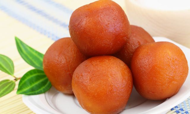 طريقة عمل العوامة بصوص الفراولة: