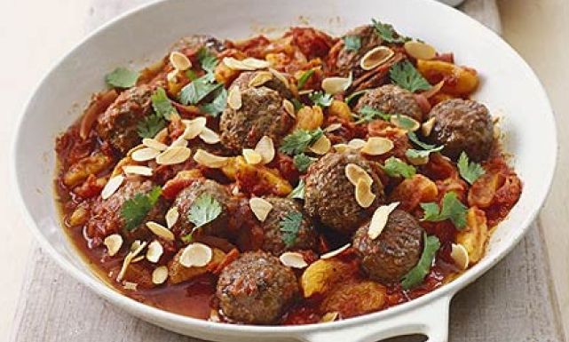 طريقة عمل كرات اللحم المقلية بالصلصة 